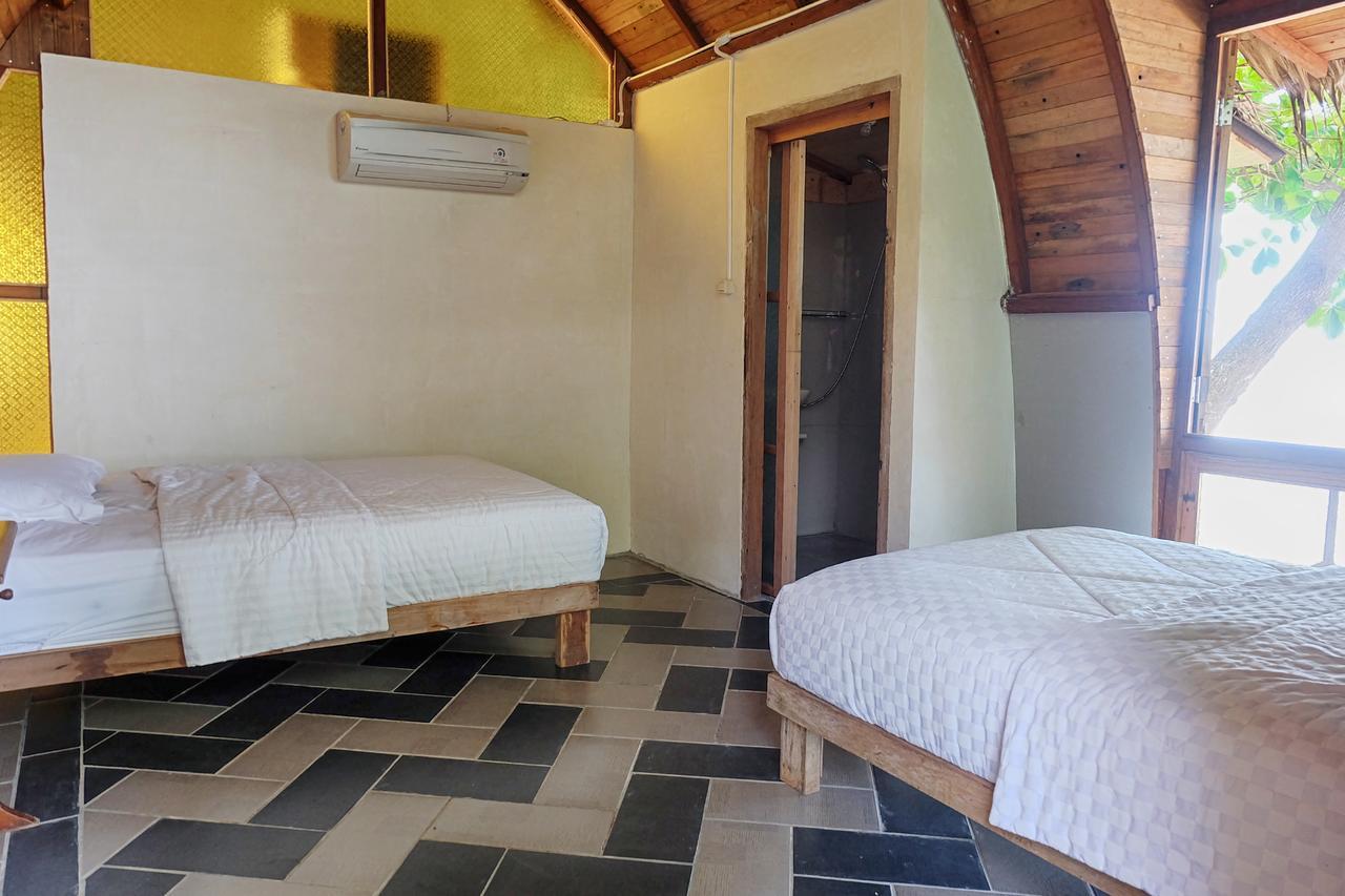 Villa Isabella Putri B&B Jepara Exterior foto