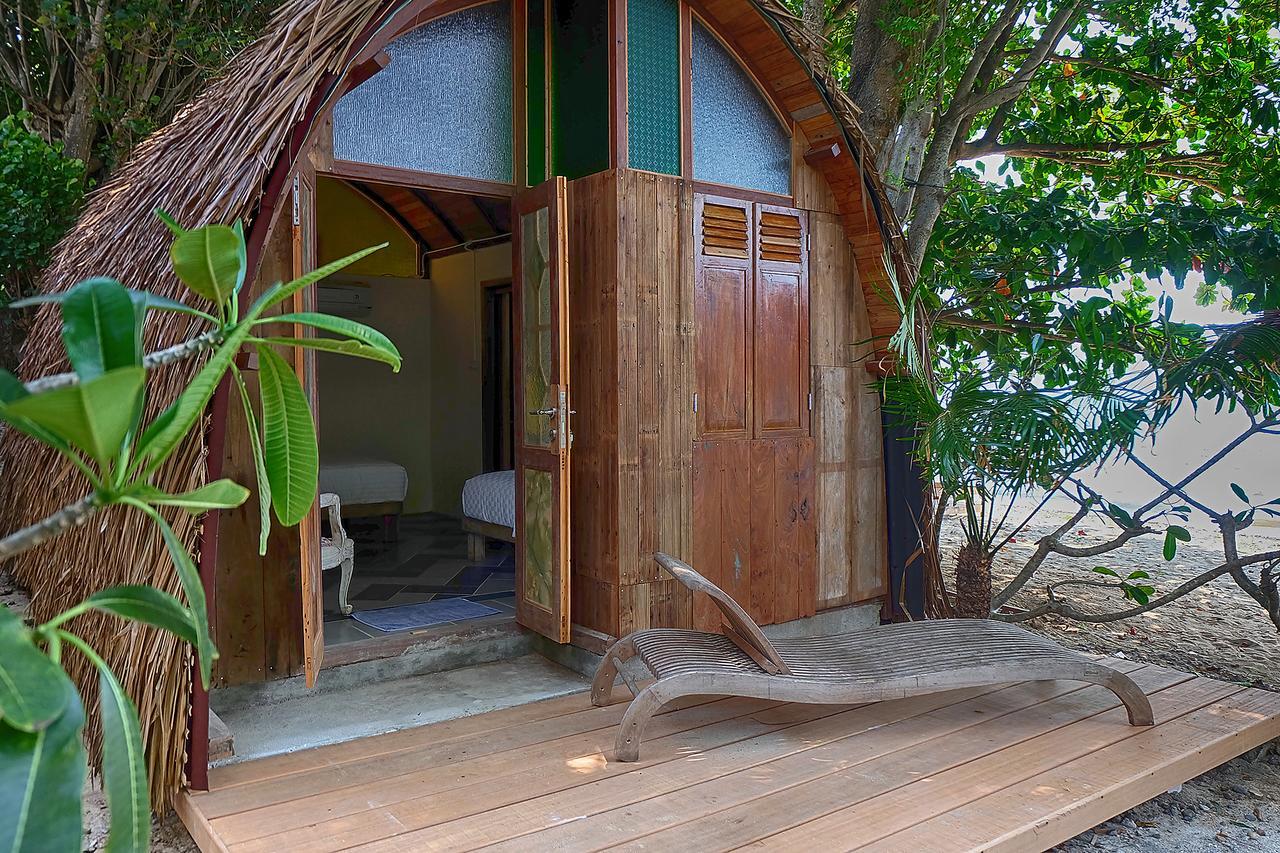 Villa Isabella Putri B&B Jepara Exterior foto